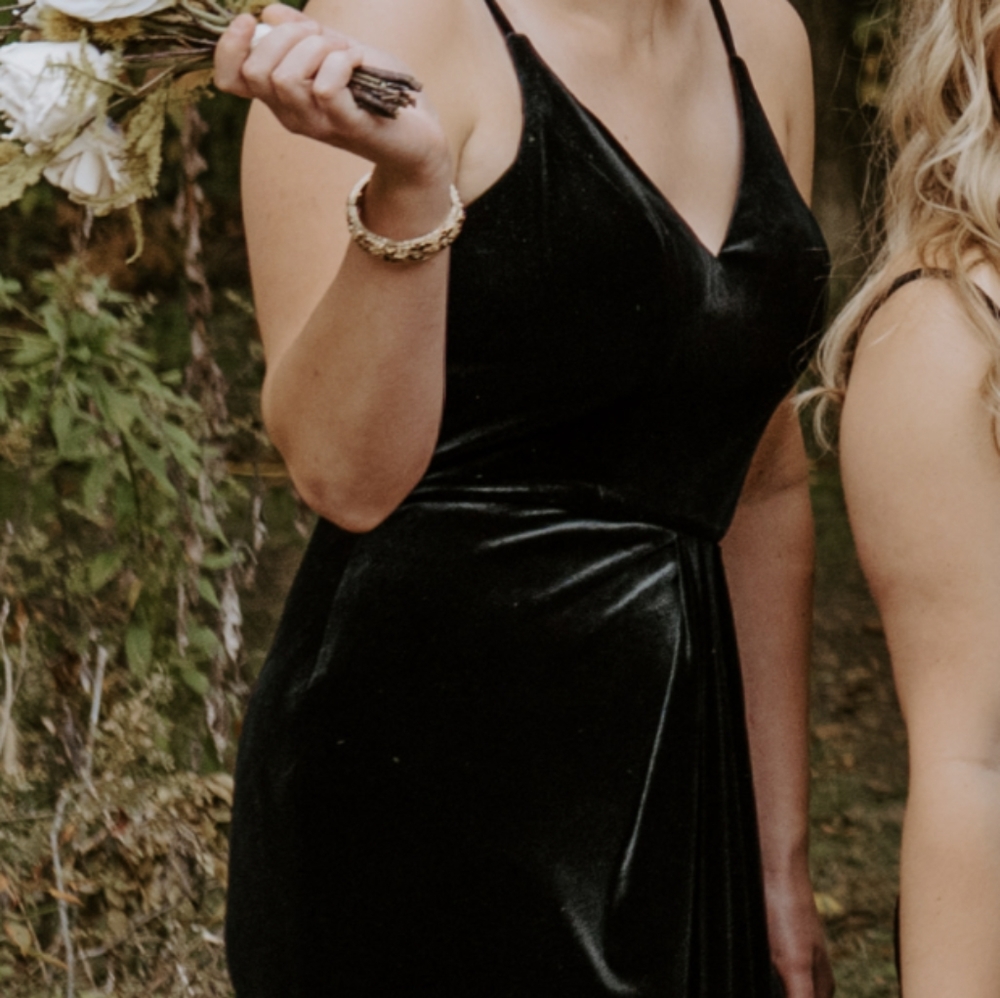 Revelry Rae Black Velvet Bridesmaid dress. Like New with tag. Size 8
